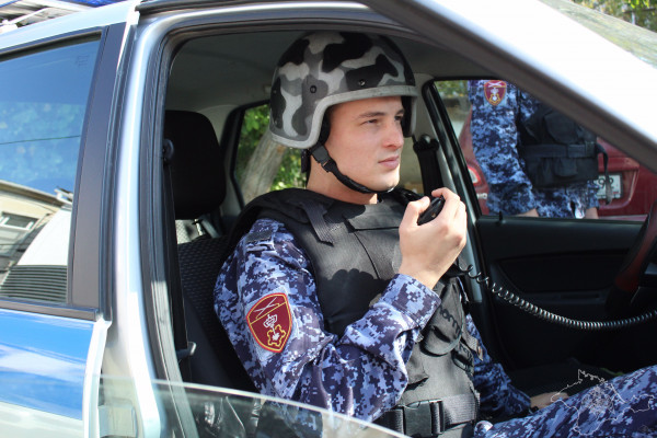 Сотрудники Росгвардии задержали в Севастополе пьяного водителя