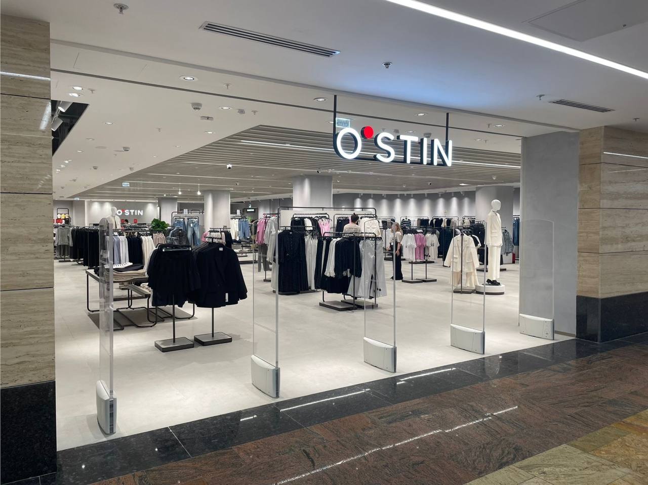 O'Stin открыл новый флагманский магазин в Москве