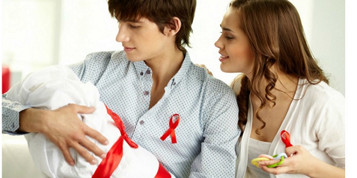 ВИЧ-инфицированным позволят брать детей на усыновление