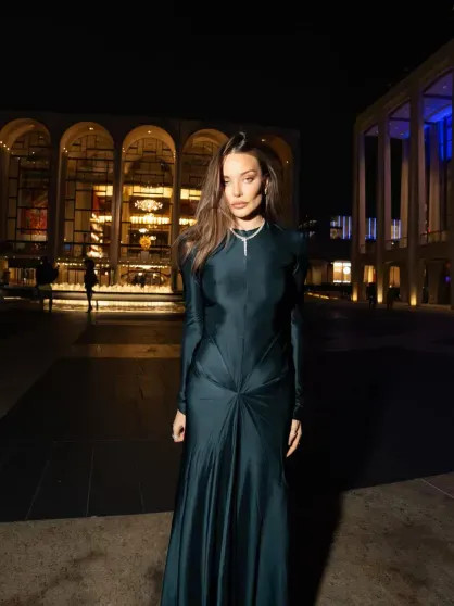 Экс-возлюбленная Бориса Березовского Дарья Коновалова отметила день рождения в платье с глубоким декольте instagram (инстаграм),социальная сеть,Борис Березовский,город Ярославль г,о,[95251228],государственный академический большой театр (большой театр),г,Ярославль [1383767],дарья коновалова,кирилл шейхаметов,краса,конкурс,россия,мисс,конкурс,город ярославль,якитория,ресторан,Ярославская обл,[1383617]