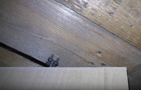 Как покрасить и высушить деталь не испачкавшись. Простейший подвес сделай сам,советы