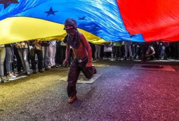 Венесуэла просит Россию простить долги