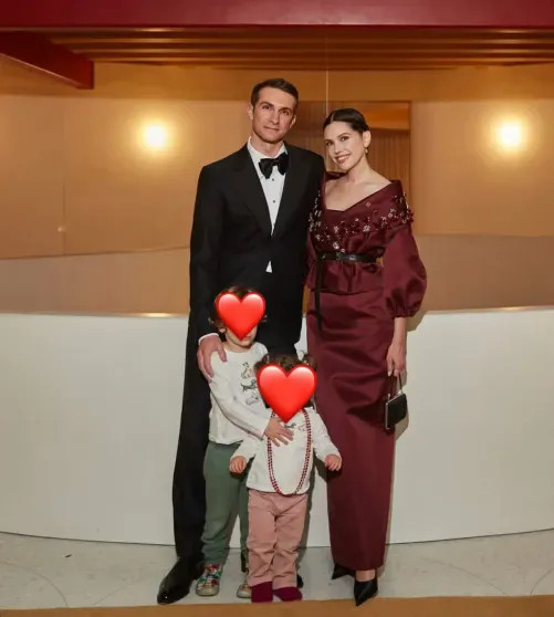 Ставрос Ниархос и Даша Жукова с детьми