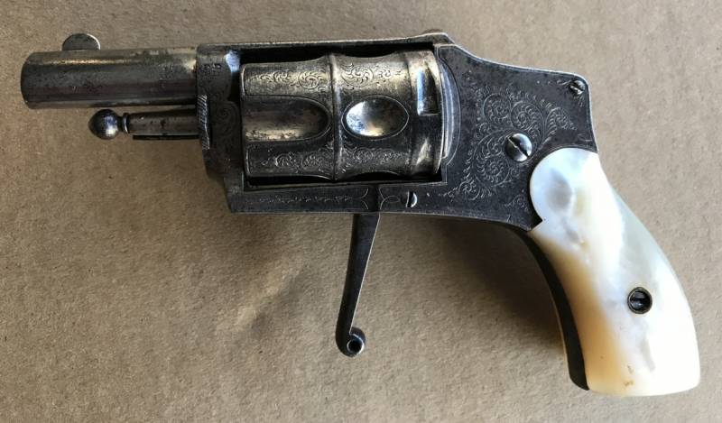 Револьверы, которые на «Д» Револьверы, которые на «Д» оружие