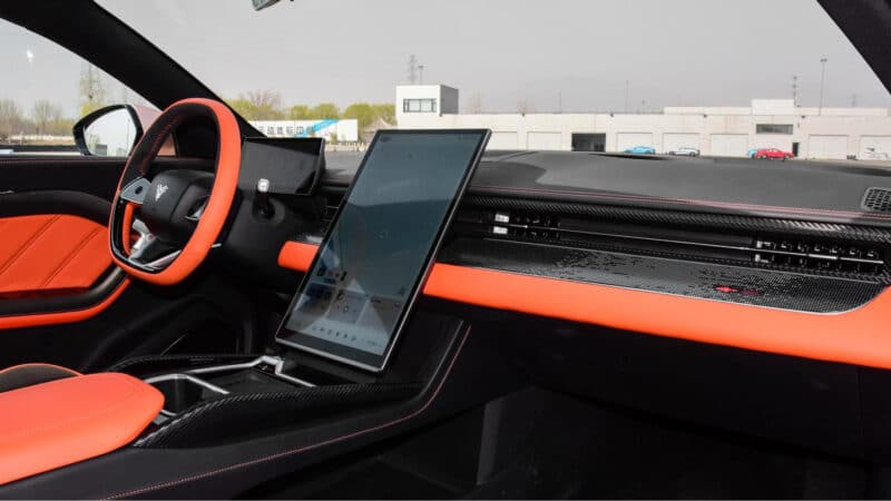 В Китае официально представлено электрическое купе Neta GT мощностью 462 л.с. и запасом хода 580 км