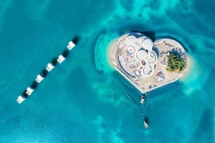 остров молодежный