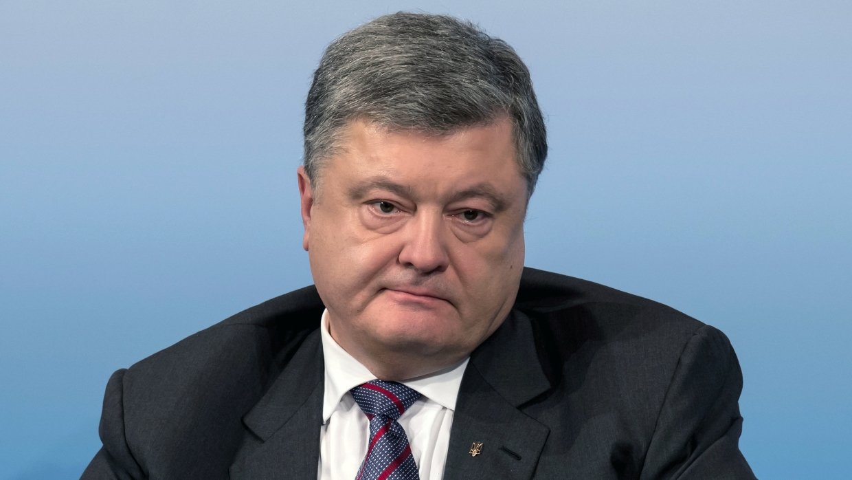 Народ грозит Порошенко импичментом