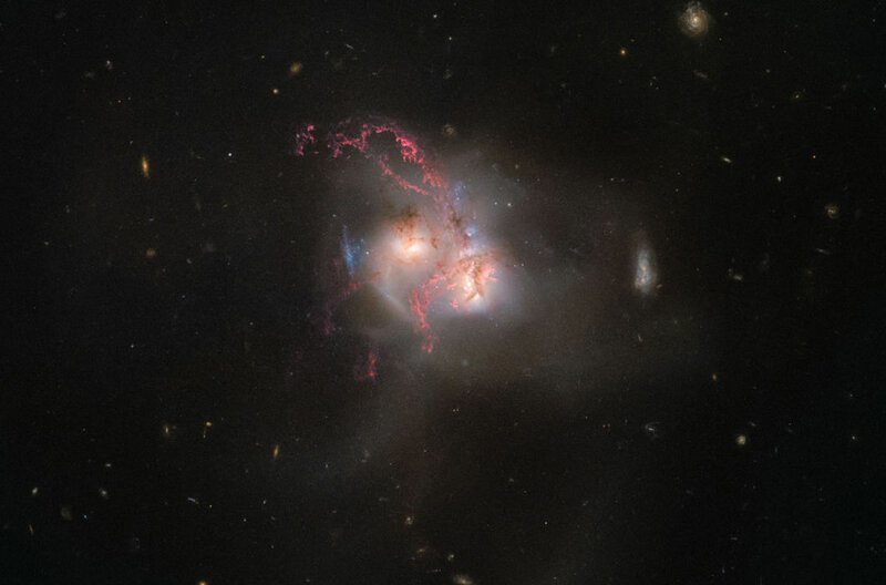 Просто космос! Лучшие снимки телескопа «Хаббл» за 2018 год космос
