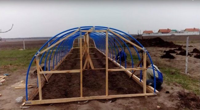 Бюджетная теплица из труб ПВХ бюджетная теплица