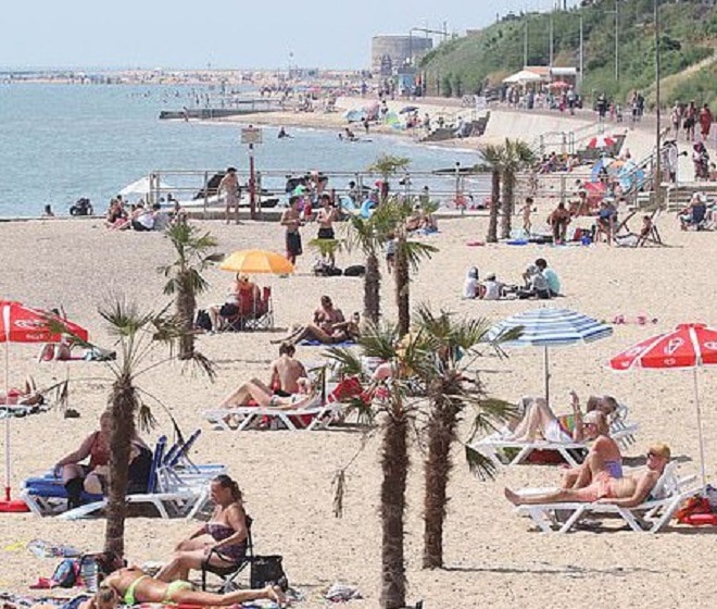 Люди на курорте