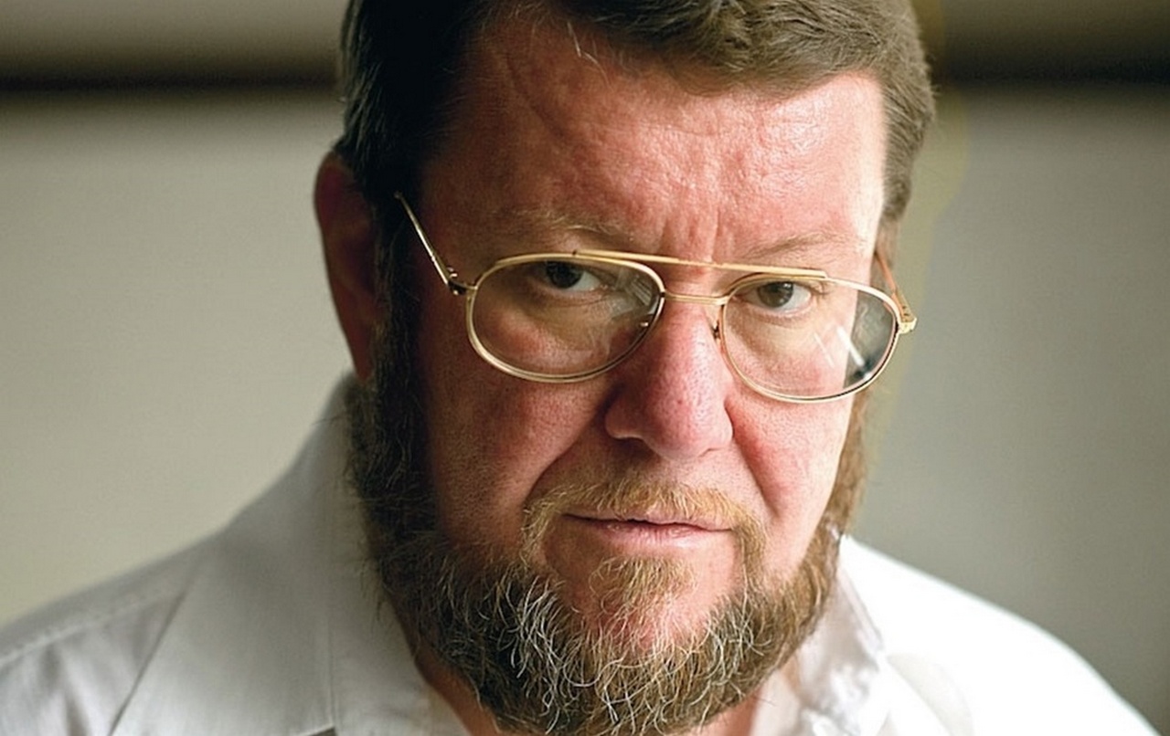 Сатановский : Может, если шведы, немцы или ещё кто другой Эстонию в свой состав включит, там местное начальство приучат, отчего молчание - золото.