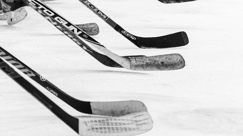 Матчи всех хоккейных чемпионатов в России 26 сентября начнутся с минуты молчания Спорт