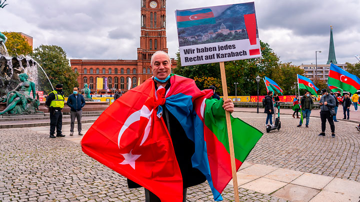 Парадокс: Президент Азербайджана признаётся в военных преступлениях, и это приближает к миру геополитика