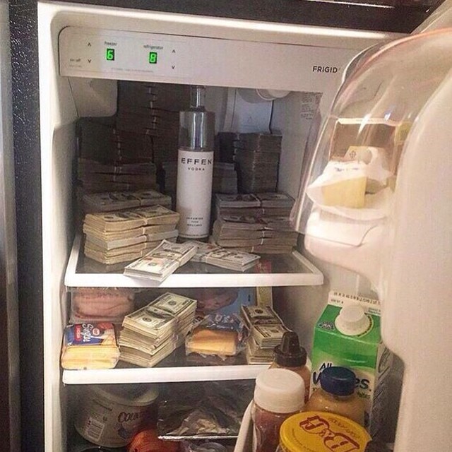 5. Самое безопасное место для денег, если жена на диете смешно, фото, холодильник