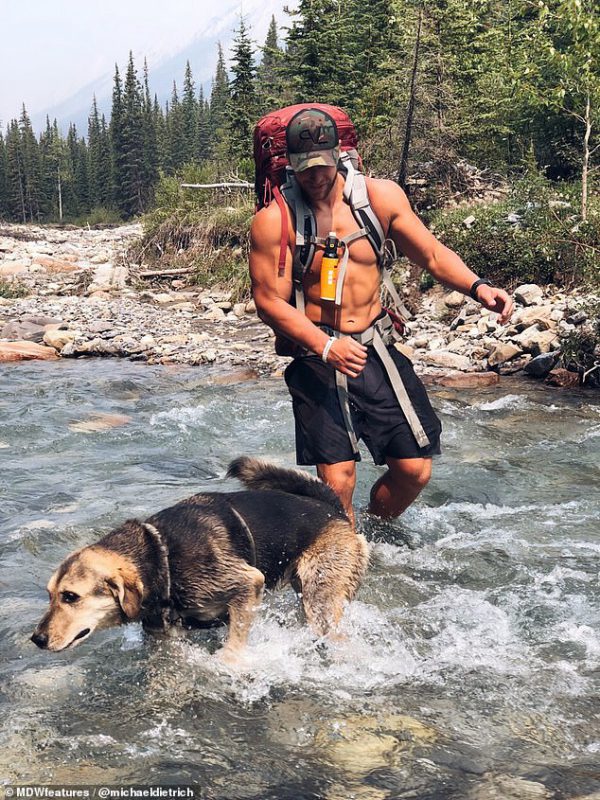 Друга в горы бери, рискни: заядлый путешественник и его верный пес в поисках приключений горы,самостоятельные путешествия,собака,туризм