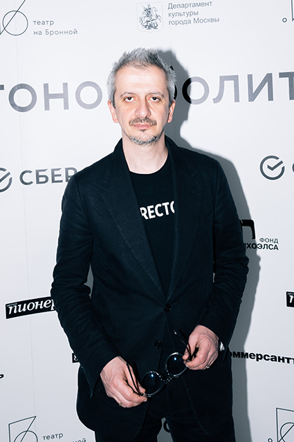 Dress Code. В Москве прошла премьера спектакля с Ходченковой и Варнавой. Среди гостей — Ирина Горбачева, Маша Федорова, Владимир Познер Dress Code. В Москве прошла премьера спектакля с Ходченковой и Варнавой. Среди гостей — Ирина Горбачева, Маша Федорова, Владимир Познер Светская жизнь