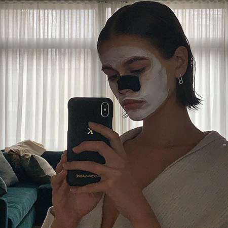 Звездный Instagram: еще одна свадьба, акции протеста и модные показы Хроника