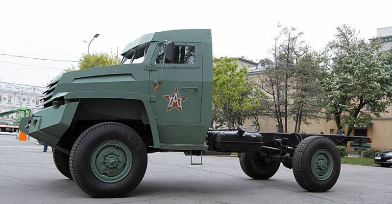 Вынужденное упрощение: бронемашины «Торос» и «Эскадрон» для российской армии оружие