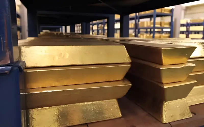 У граждан России хранится больше золота, чем в закромах Центробанка