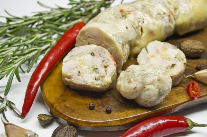 5 рецептов вкуснейшей домашней колбасы, приготовить которую самому не составит труда 5 рецептов вкуснейшей домашней колбасы, приготовить которую самому не составит труда готовим дома,кулинария,рецепты