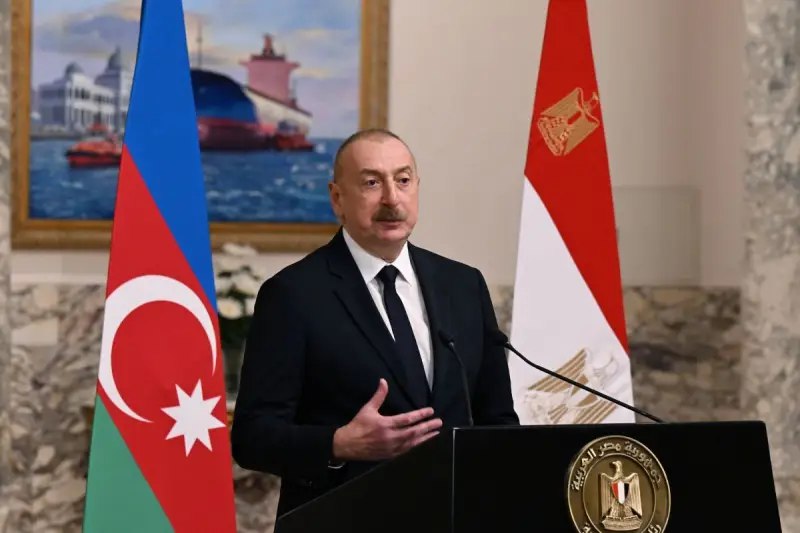 Азербайджанский президент предложил главе Госдепа США прекратить работу Минской