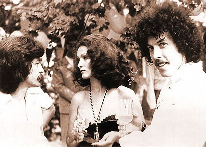 Участники рок-группы «Машина времени» и София Ротару на съемках кинофильма «Душа» в 1981 году.