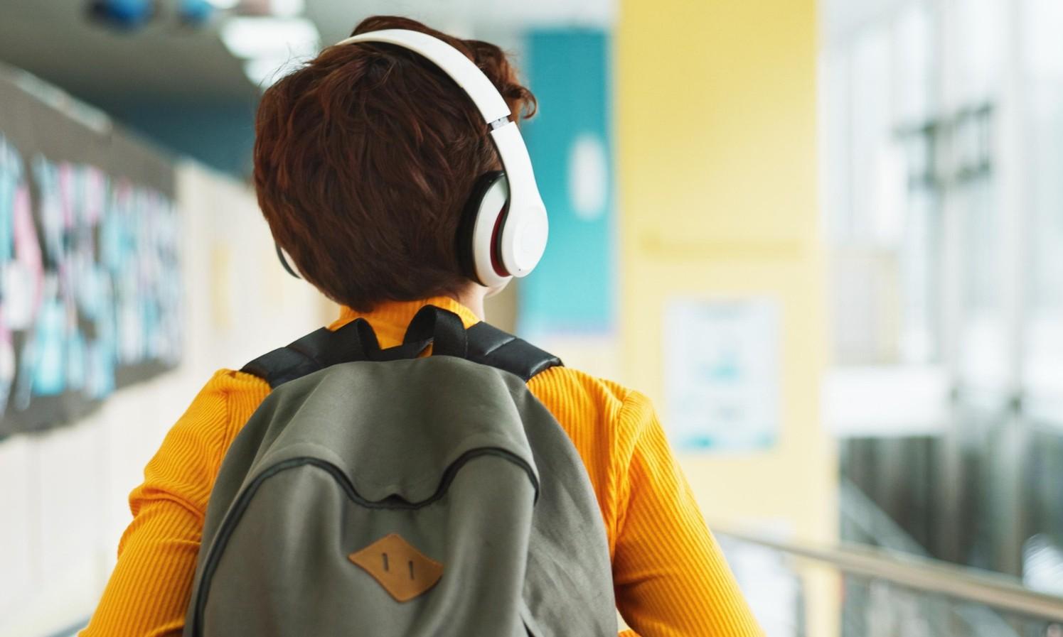 Может ли охранник не пускать родителей ребенка в школу