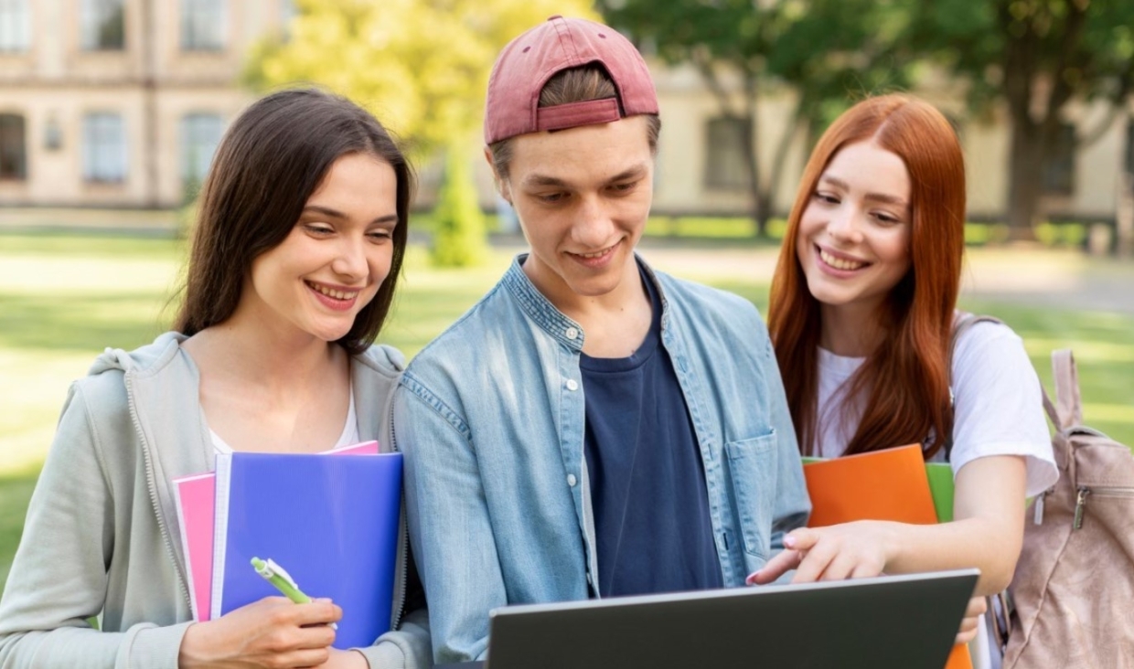 Эфир: Скандалы и успехи приемной кампании в российские вузы