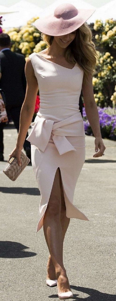 Сама женственность - 15 элегантных образов с платьем 2019 Сама женственность - 15 элегантных образов с платьем 2019 лучшее,мода,модный обзор,Наряды,образ,Платья