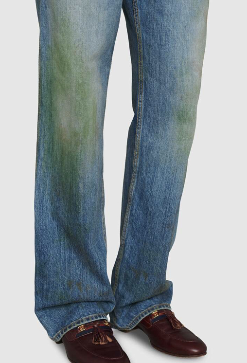 Gucci выпустили грязные «джинсы дачника» и стали продавать их по 60 тысяч рублей Культура