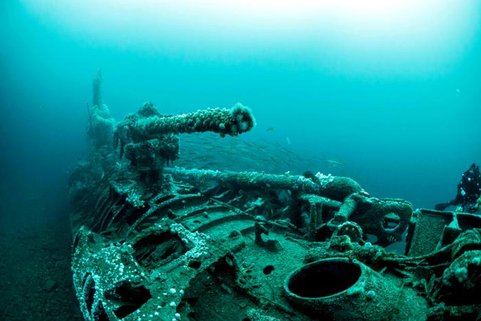 Неизвестная субмарина, оставшаяся на вечной стоянке на дне. /Фото: thesun.co.uk