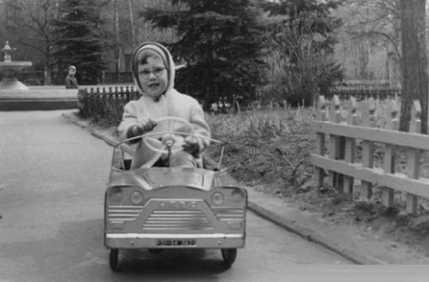 16 ламповых фото педальных автомобилей времен СССР машины,Россия