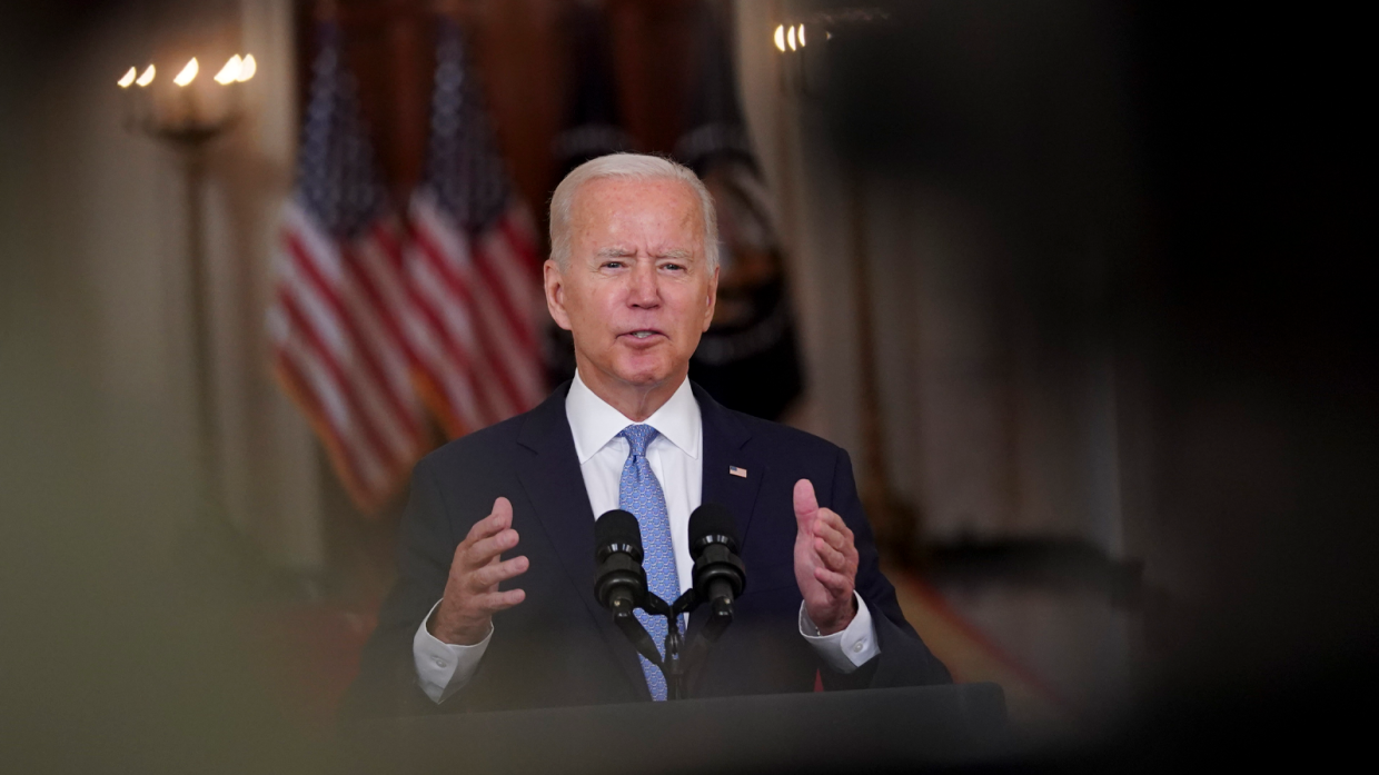 Белый дом прервал трансляцию выступления Байдена на полуслове