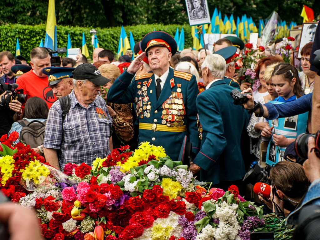 Фото как отмечают день победы