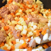 Пошаговое фото рецепта: Томатный суп с курицей и кольраби