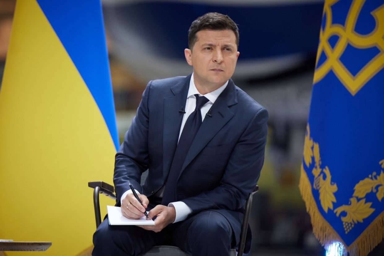 На Украине Зеленского заподозрили в подготовке войны с Донбассом На Украине Зеленского заподозрили в подготовке войны с Донбассом Весь мир