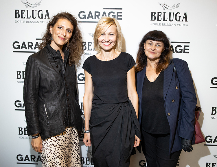 Инга Меладзе с бойфрендом, Ингеборга Дапкунайте и другие гости открытия летнего кинотеатра музея "Гараж" Звезды,Звездные пары