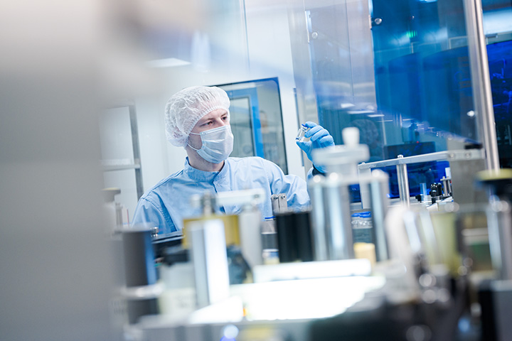 РАК, САНКЦИИ, ИМПОРТОЗАМЕЩЕНИЕ: ЧТО И КАК ДЕЛАЕТСЯ В РОССИИ россия