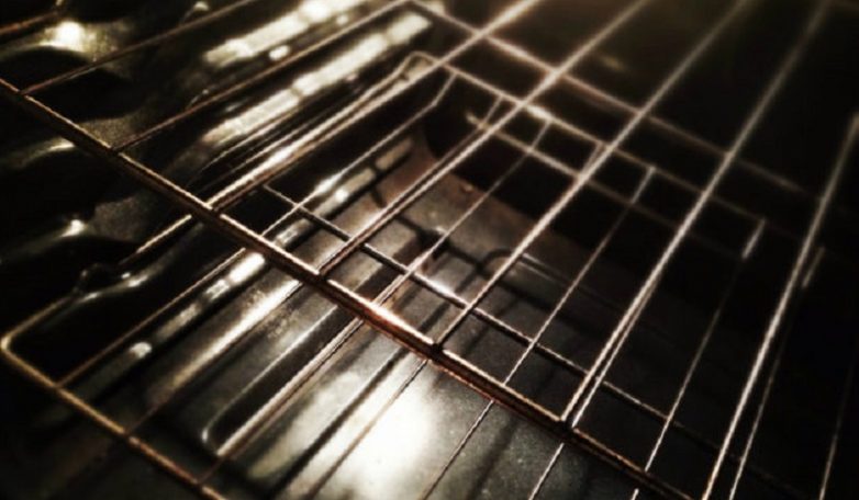 7 трюков с посудой, выручающих в повседневной жизни!