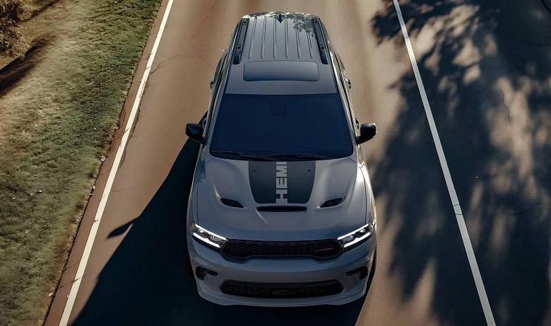 Американская мощь на российских дорогах. Дилер везет в РФ Dodge Durango SRT Hellcat 2025 — с 6,2-литровым мотором V8, полным приводом и «автоматом»