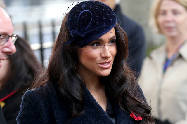 Меган Маркл и принц Гарри посетили Поле Памяти в Вестминстерском аббатстве