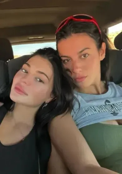 Бывшая помощница Кайли Дженнер рассказала, почему не смогла работать с ней Кайли, Дженнер, Вильярроэль, вместе, Cosmetics, словам, Kylie, развивает, чтобы, поняла, которого, Виктории, Виктория, сейчас, очень, девушки, Тимоти, решила, более, ВильярроэльВиктория