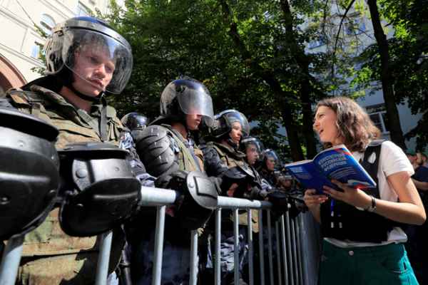 Малолетние шестерки либералов перешли все грани новости,события,новости,общество,политика