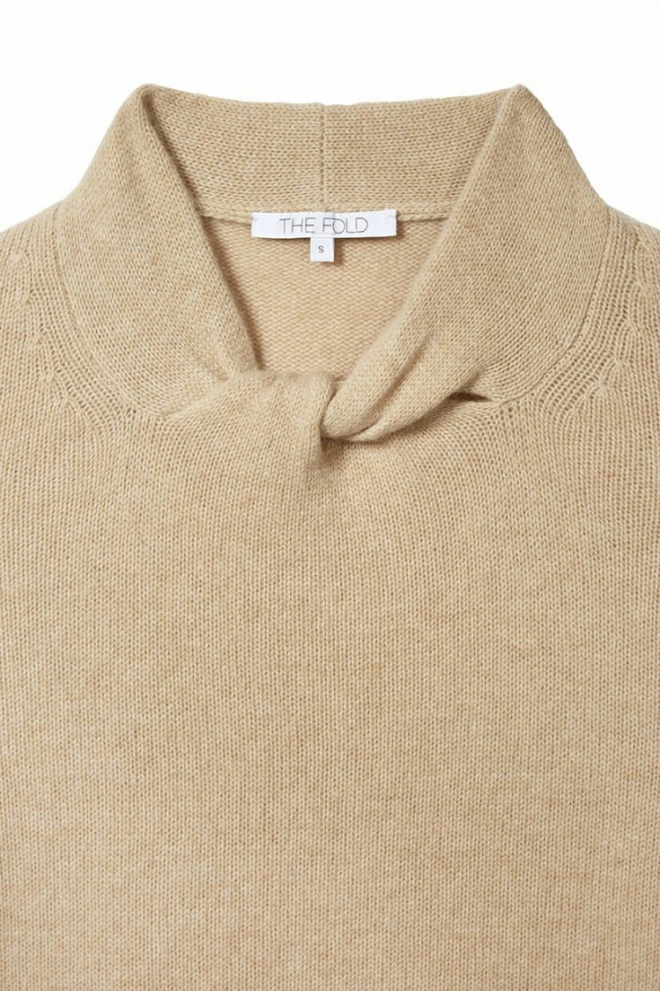 Необычный воротничек свитера