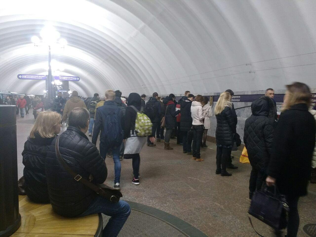 Что произошло в метро спб сегодня