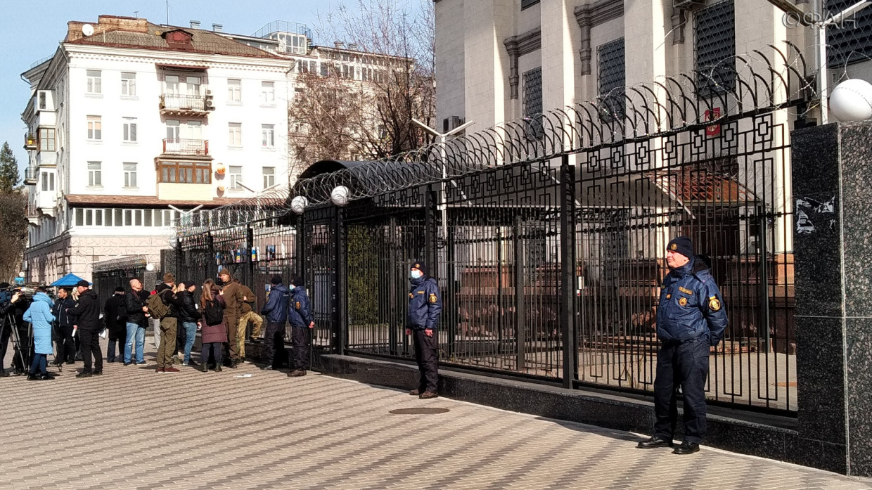 посольство украины в москве