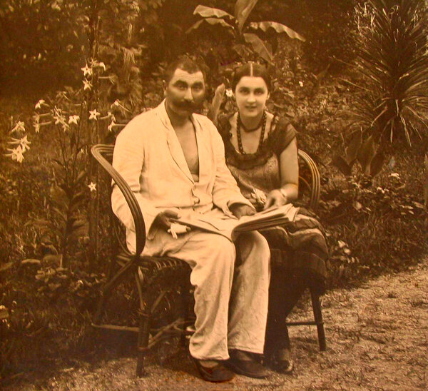 За что Будённый застрелил свою жену?