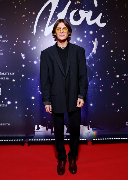 Федор Бондарчук, Паулина Андреева, Ксения Собчак и другие гости премьеры фильма "Цой" Федор Бондарчук, Паулина Андреева, Ксения Собчак и другие гости премьеры фильма "Цой" Звезды,Красная дорожка