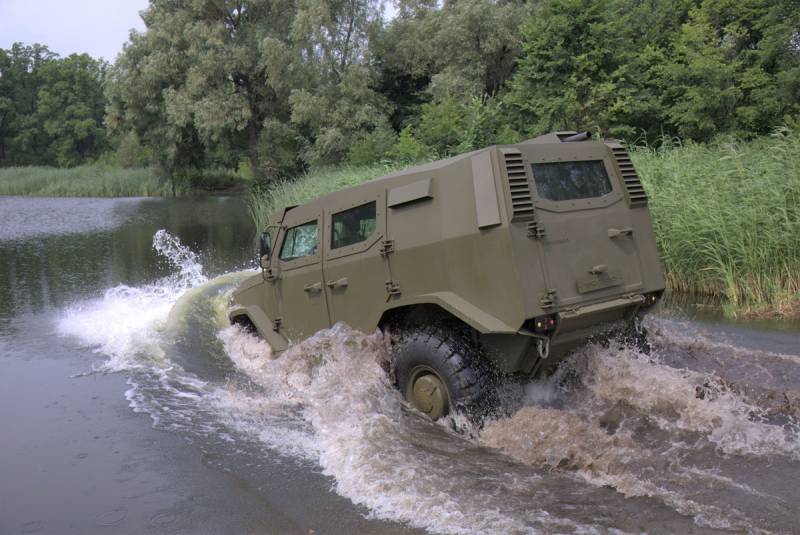 Вынужденное упрощение: бронемашины «Торос» и «Эскадрон» для российской армии оружие