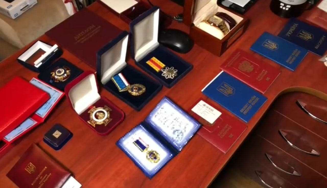 ФСБ разоблачила украинских предателей во власти Крыма. ФСБ разоблачила украинских предателей во власти Крыма. россия,украина